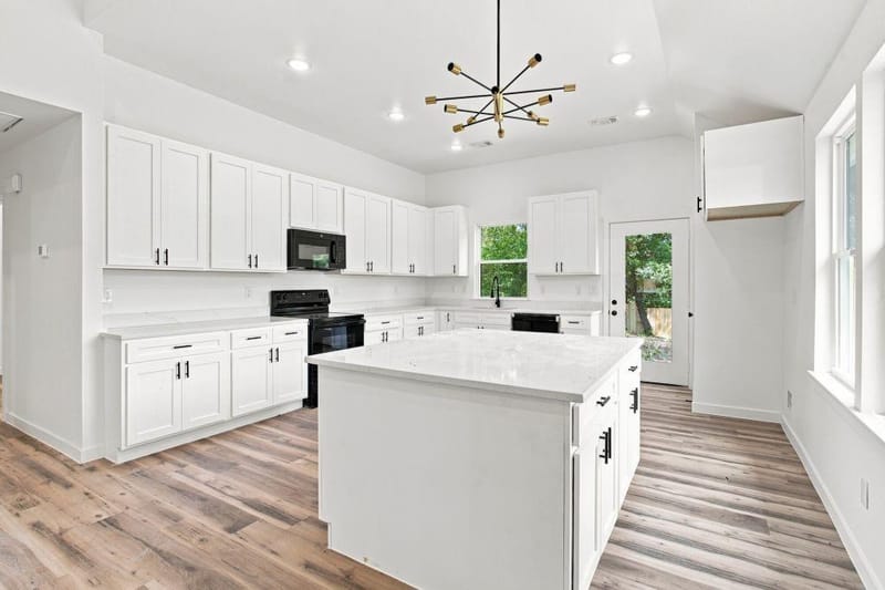 106 E Miller, Whitewright TX 75491 - Photo 3