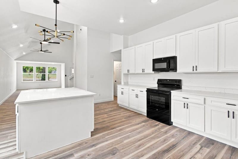 106 E Miller, Whitewright TX 75491 - Photo 9