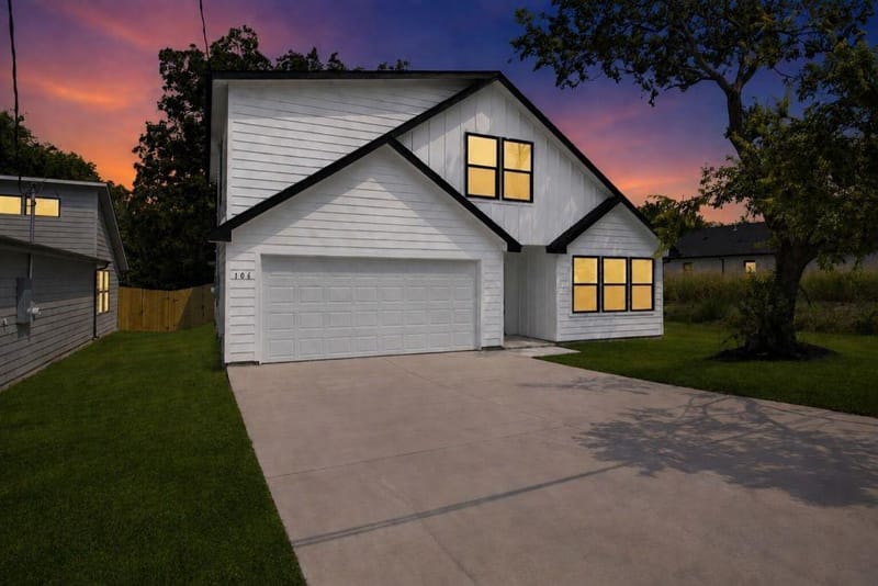 106 E Miller, Whitewright TX 75491 - Photo 30