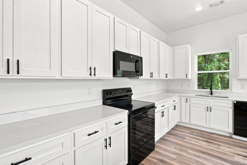 106 E Miller, Whitewright TX 75491 - Photo 10