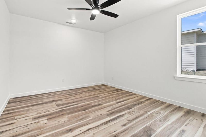 106 E Miller, Whitewright TX 75491 - Photo 15