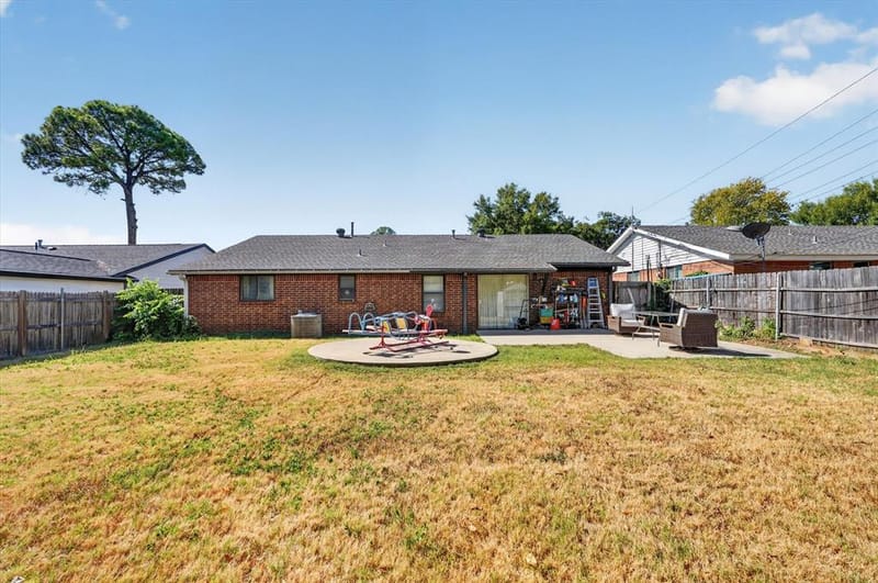 1007 Wildwood Drive, Arlington TX 76011 - Photo 24