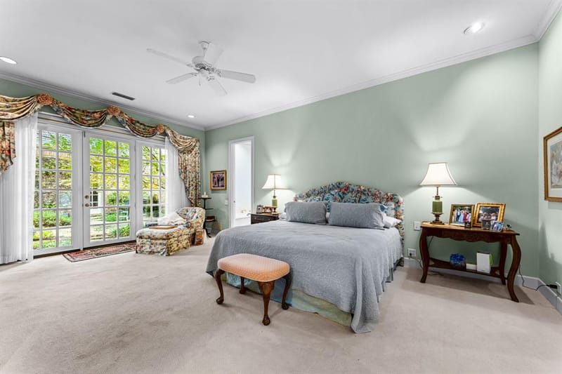 17 Stonecourt Circle, Dallas TX 75225 - Photo 23