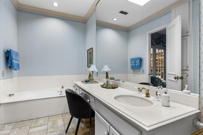 17 Stonecourt Circle, Dallas TX 75225 - Photo 26