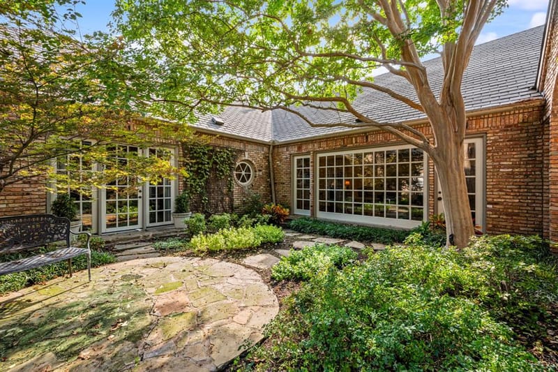 17 Stonecourt Circle, Dallas TX 75225 - Photo 35