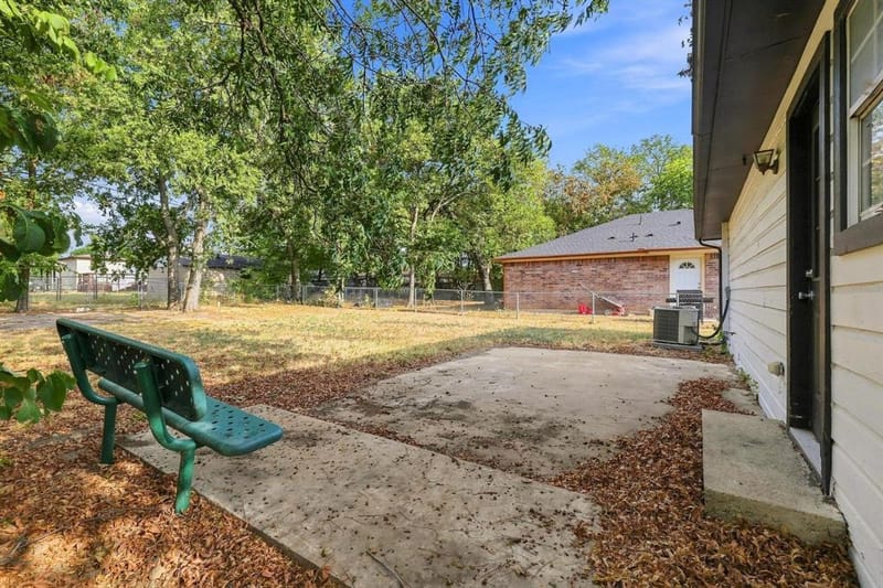 915 N Throckmorton Street, Sherman TX 75090 - Photo 28