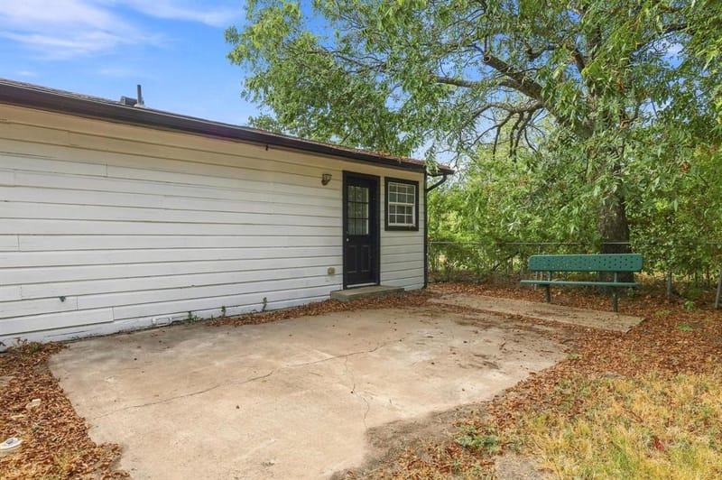 915 N Throckmorton Street, Sherman TX 75090 - Photo 30