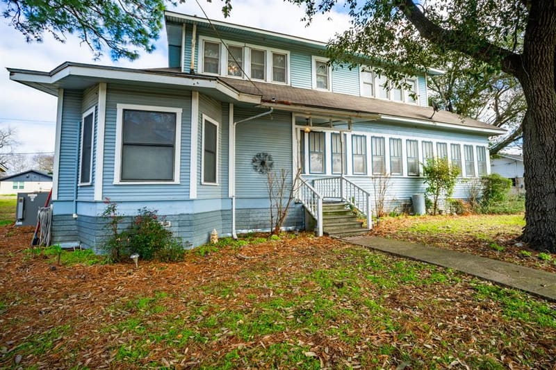115 E Brazos, Wortham TX 76693 - Photo 3