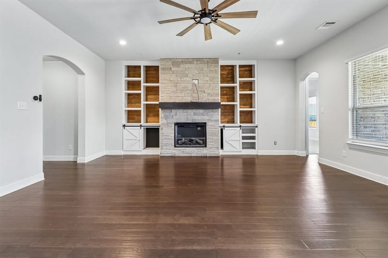 609 Richard Street, Crowley TX 76036 - Photo 6