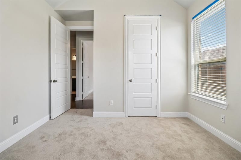 609 Richard Street, Crowley TX 76036 - Photo 32