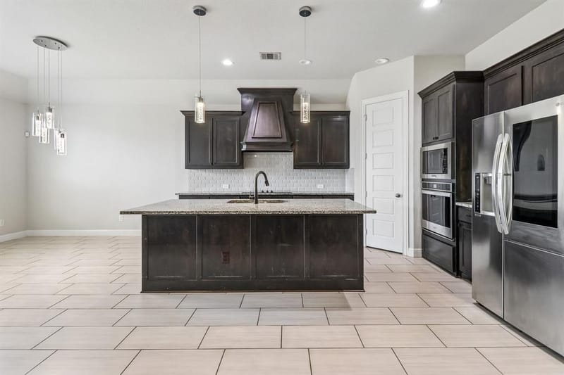 609 Richard Street, Crowley TX 76036 - Photo 9