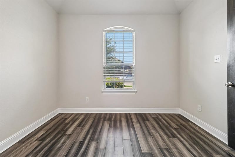 609 Richard Street, Crowley TX 76036 - Photo 15