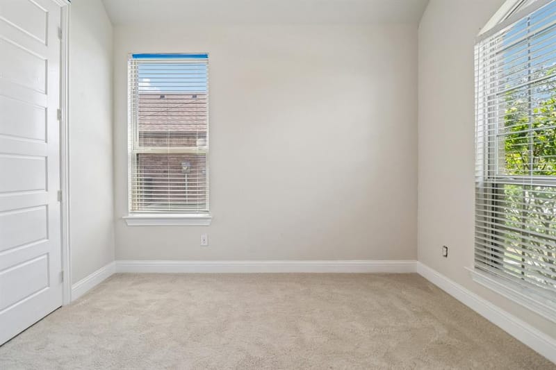 609 Richard Street, Crowley TX 76036 - Photo 31