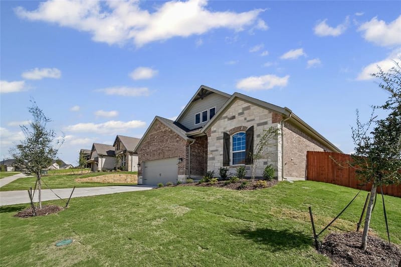 528 Vista Ridge Drive, Weatherford TX 76087 - Photo 2