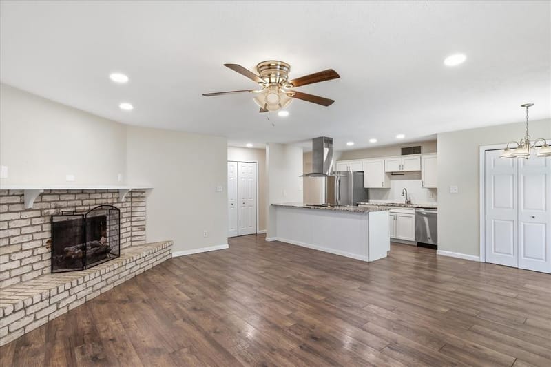 5561 Rutledge Drive, The Colony TX 75056 - Photo 2