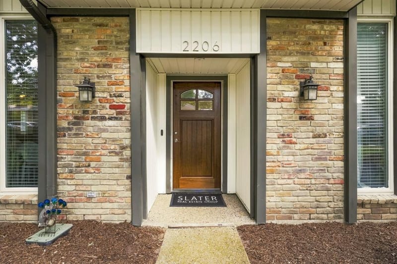 2206 Victoria Lane, Richardson TX 75082 - Photo 2