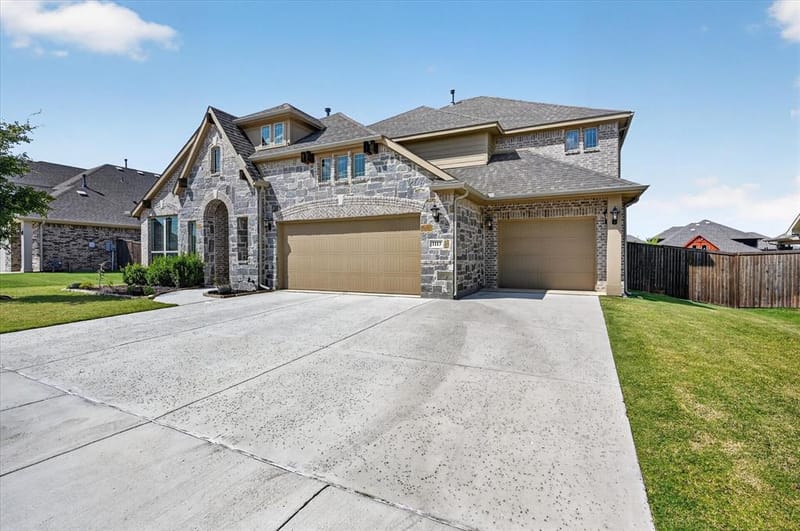 1113 Wrenwood Drive, Justin TX 76247 - Photo 3
