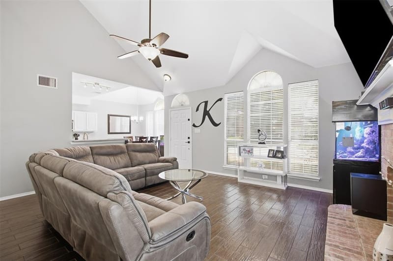 554 Continental Drive, Lewisville TX 75067 - Photo 2