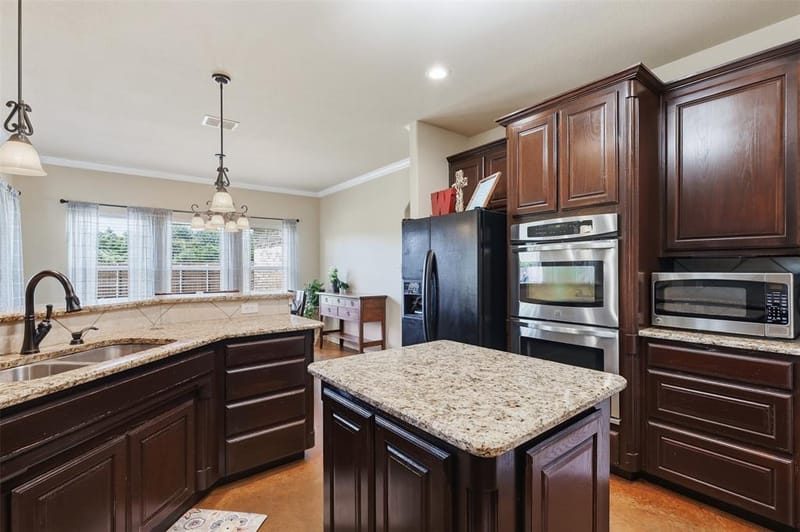 2425 Pecan Springs Road, Cleburne TX 76031 - Photo 16