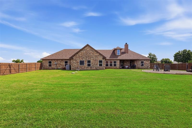 2425 Pecan Springs Road, Cleburne TX 76031 - Photo 33