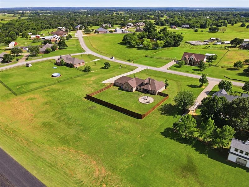 2425 Pecan Springs Road, Cleburne TX 76031 - Photo 39