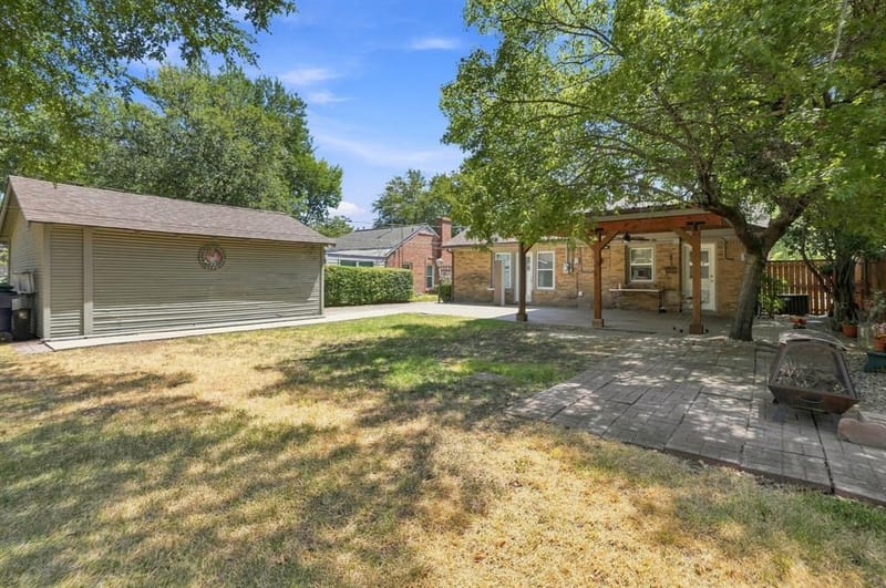 2215 Primrose Avenue, Fort Worth TX 76111 - Photo 23