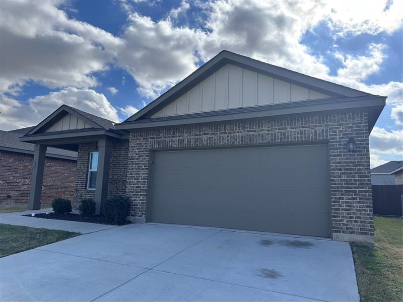 1617 Braeburn Lane, Fort Worth TX 76052