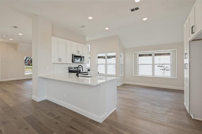 5849 Baker Drive, The Colony TX 75056 - Photo 7