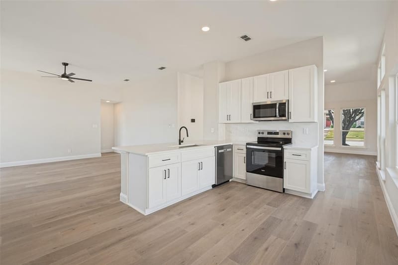 5849 Baker Drive, The Colony TX 75056 - Photo 9