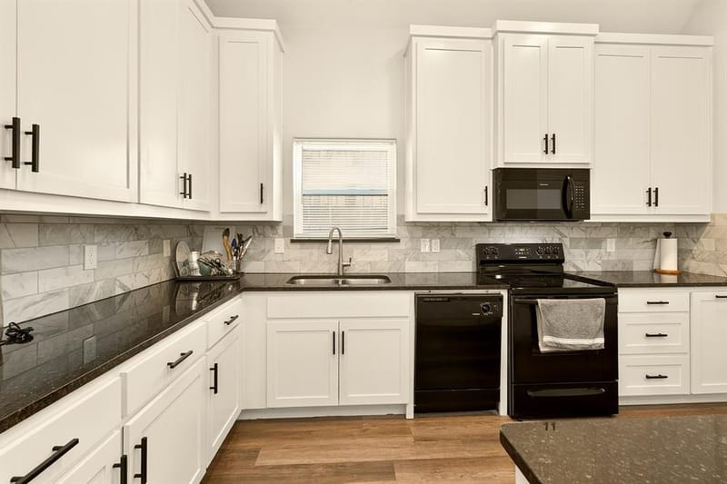 807 Dr Martin Luther King Jr Boulevard, Waxahachie TX 75165 - Photo 13