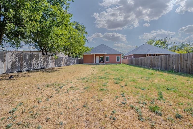 807 Dr Martin Luther King Jr Boulevard, Waxahachie TX 75165 - Photo 20