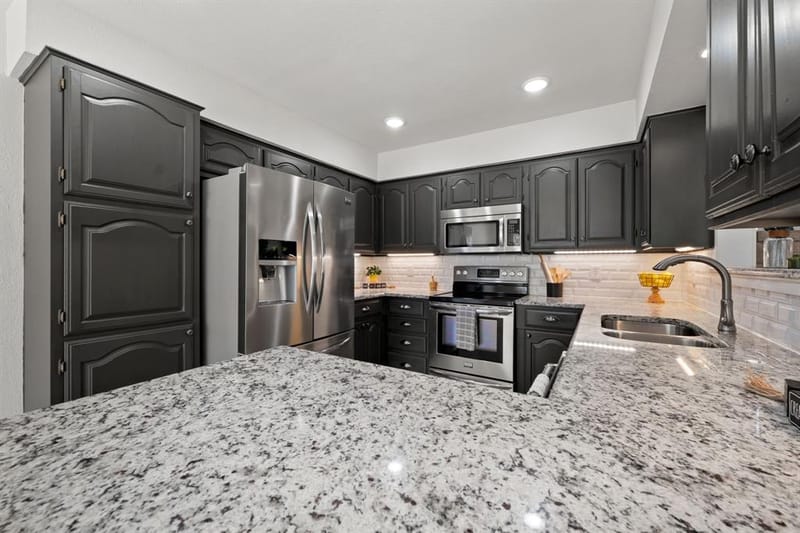 3111 Bonham Street, Greenville TX 75402 - Photo 15