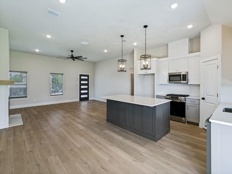 610 N Mill, Weatherford TX 76086 - Photo 4