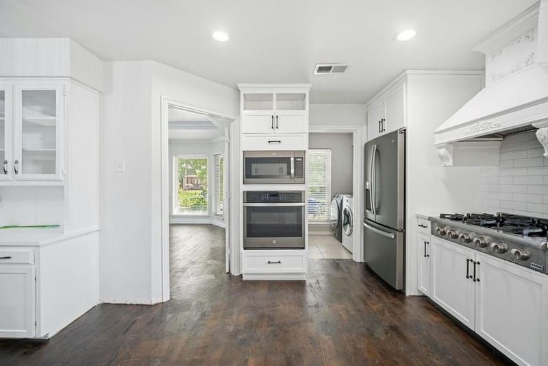 2705 Timberleaf Drive, Carrollton TX 75006 - Photo 8