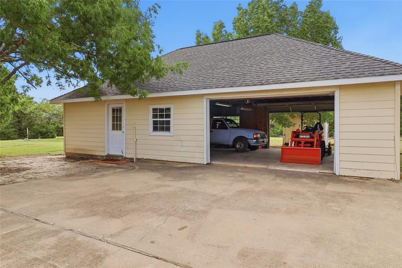 5654 Southfork Drive W, Royse City TX 75189 - Photo 38