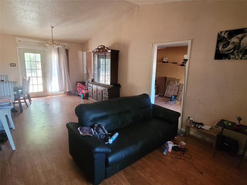 102 Buttercup Lane, Dallas TX 75217 - Photo 2