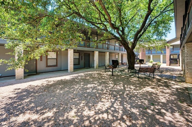 1362 S 12th Street # 22, Waco TX 76706 - Photo 2