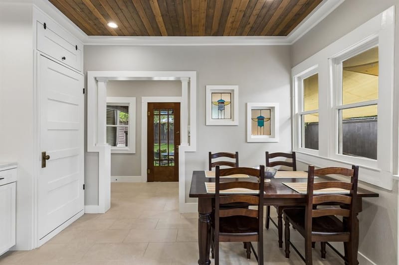 1011 Woodlawn Avenue, Dallas TX 75208 - Photo 13