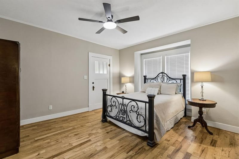1011 Woodlawn Avenue, Dallas TX 75208 - Photo 17