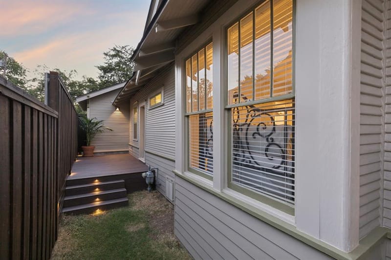 1011 Woodlawn Avenue, Dallas TX 75208 - Photo 22