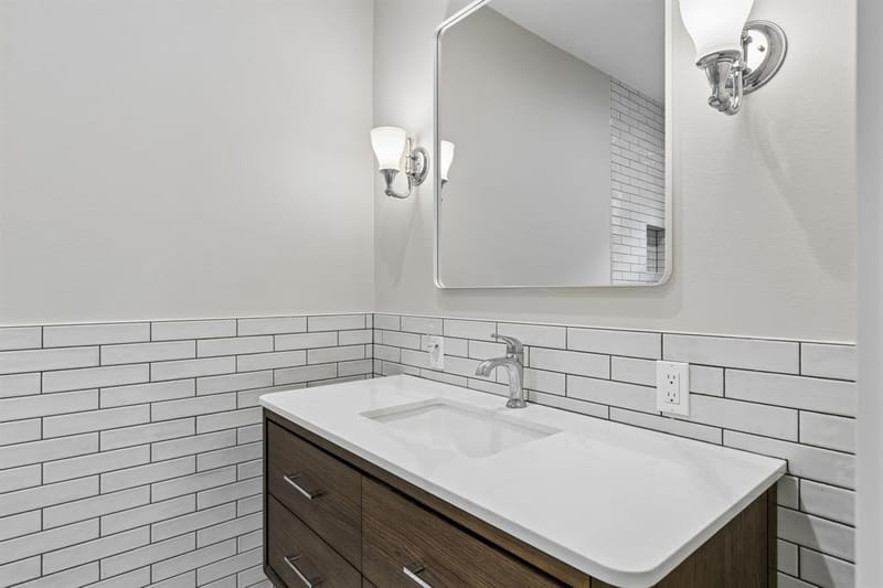 1011 Woodlawn Avenue, Dallas TX 75208 - Photo 19