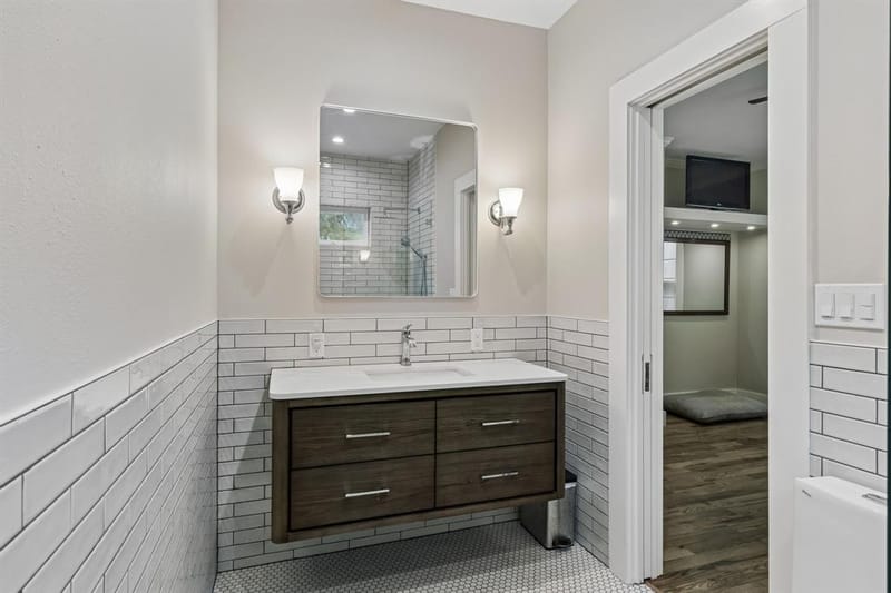 1011 Woodlawn Avenue, Dallas TX 75208 - Photo 21