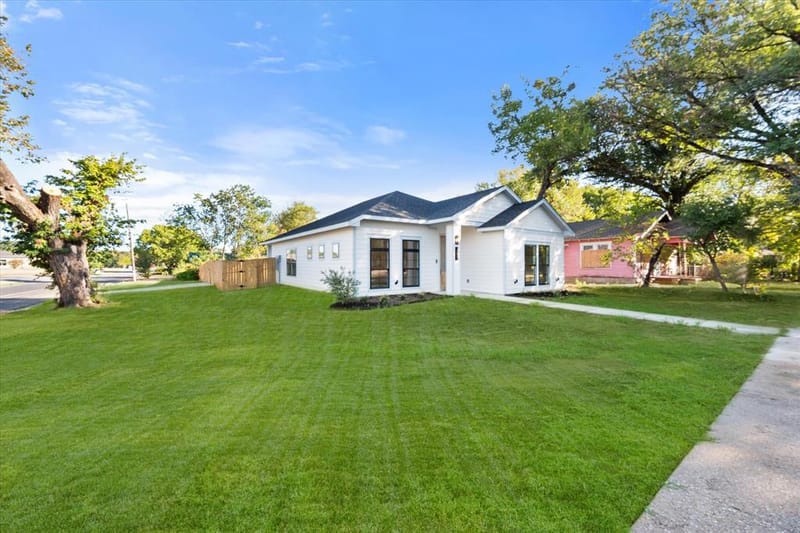1100 E Collin Street, Corsicana TX 75110 - Photo 24