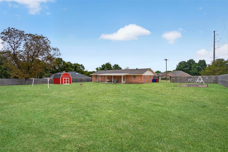 1010 Maple Street, Farmersville TX 75442 - Photo 23