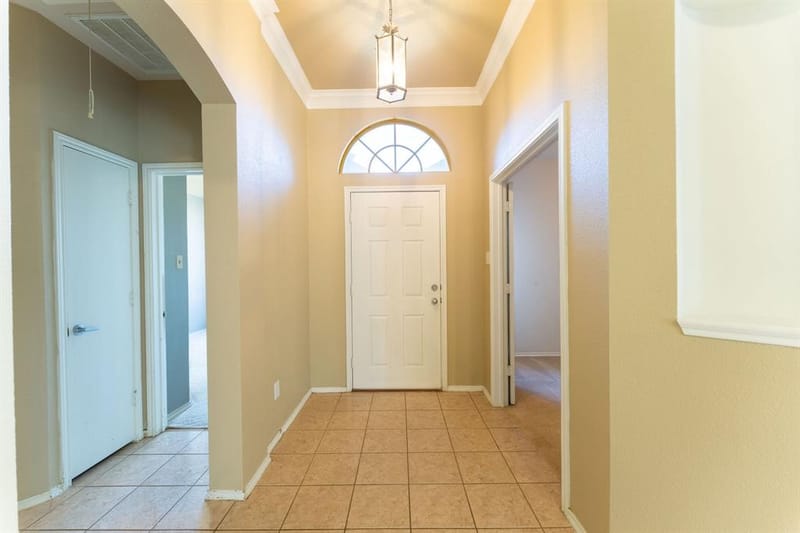 857 Rio Bravo Drive, Fort Worth TX 76052 - Photo 13