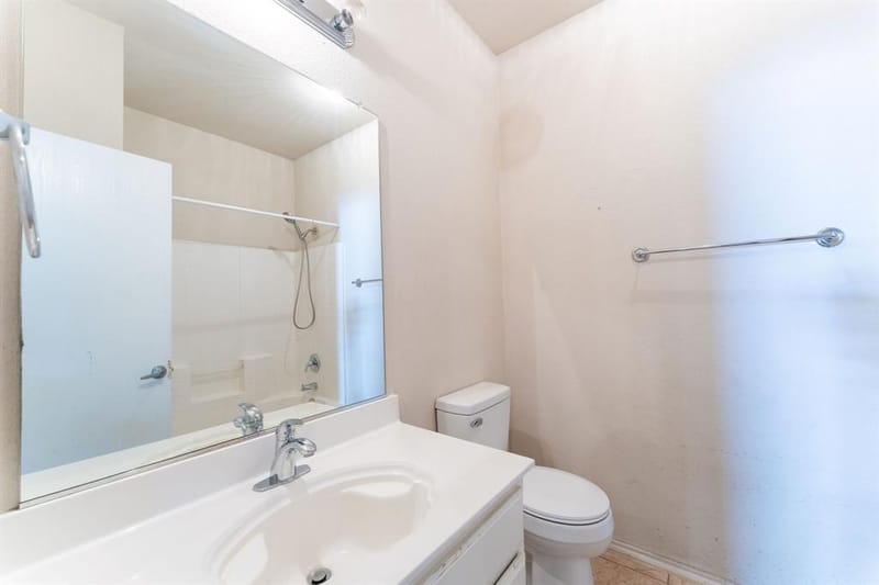 857 Rio Bravo Drive, Fort Worth TX 76052 - Photo 12