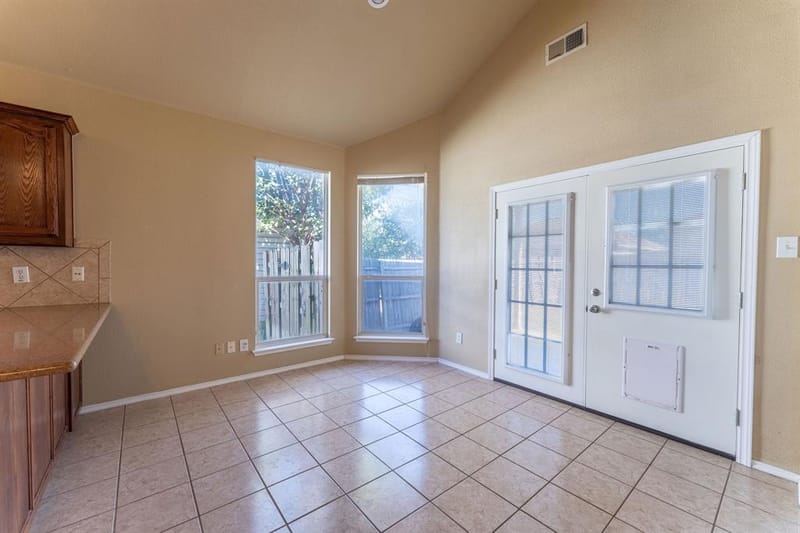 857 Rio Bravo Drive, Fort Worth TX 76052 - Photo 22