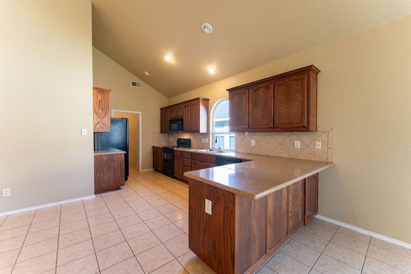 857 Rio Bravo Drive, Fort Worth TX 76052 - Photo 20