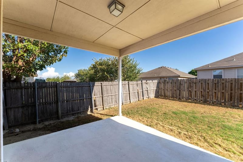 857 Rio Bravo Drive, Fort Worth TX 76052 - Photo 33