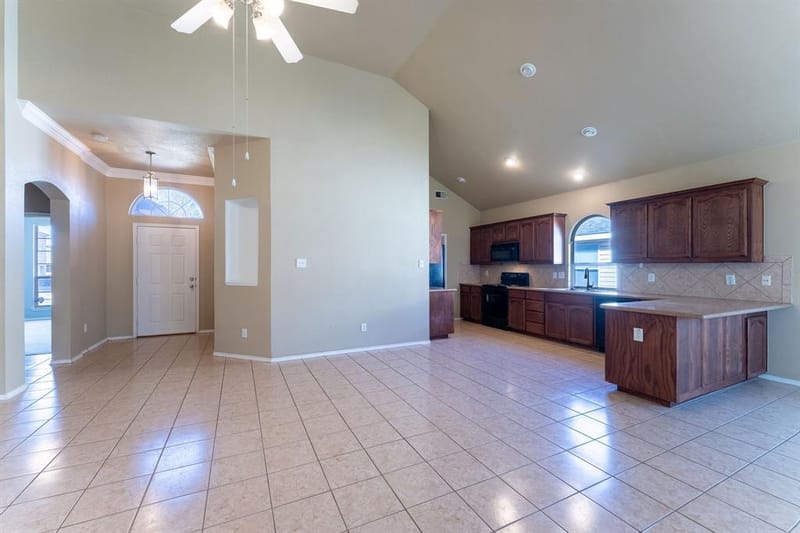 857 Rio Bravo Drive, Fort Worth TX 76052 - Photo 14